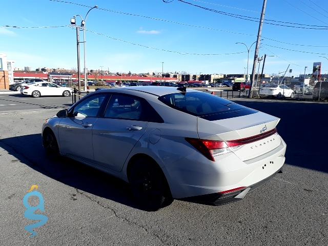 Hyundai Elantra 2.0 Blue