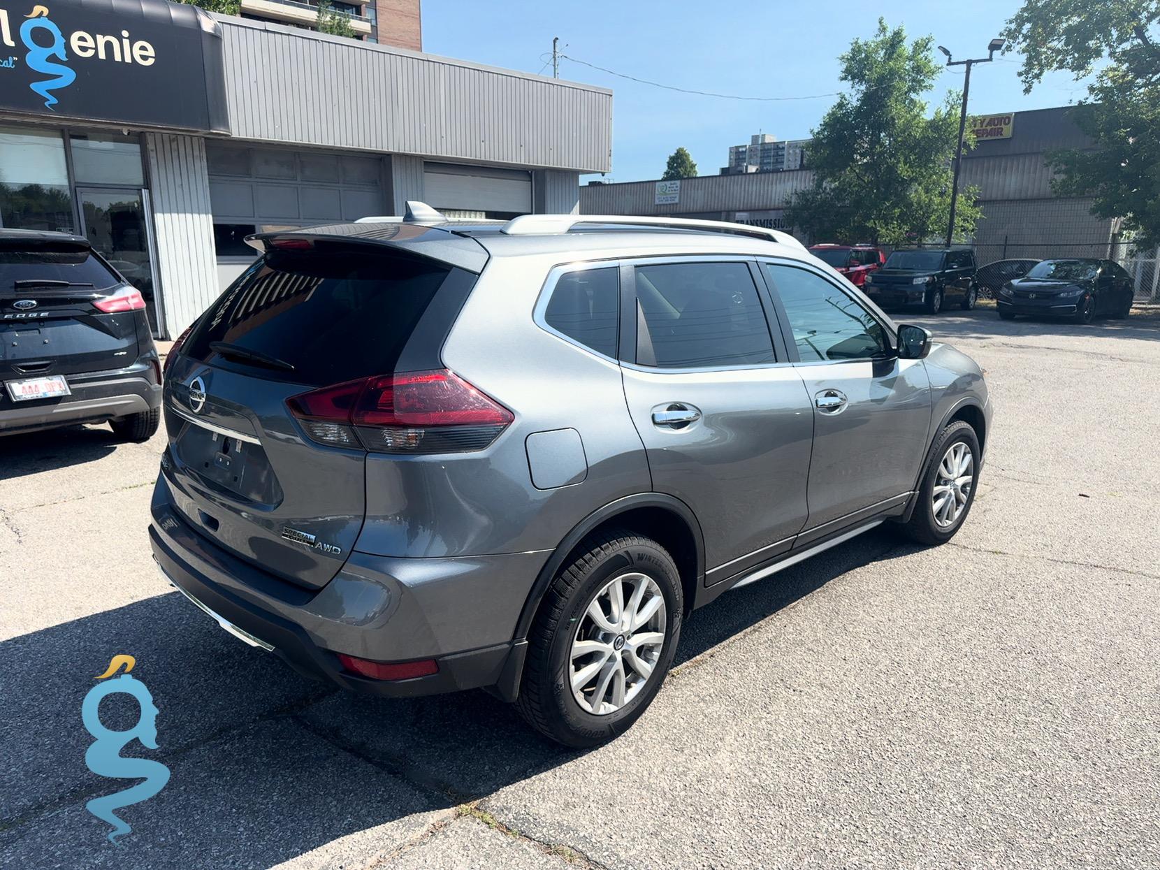 Nissan Rogue 2.5 Crossover
