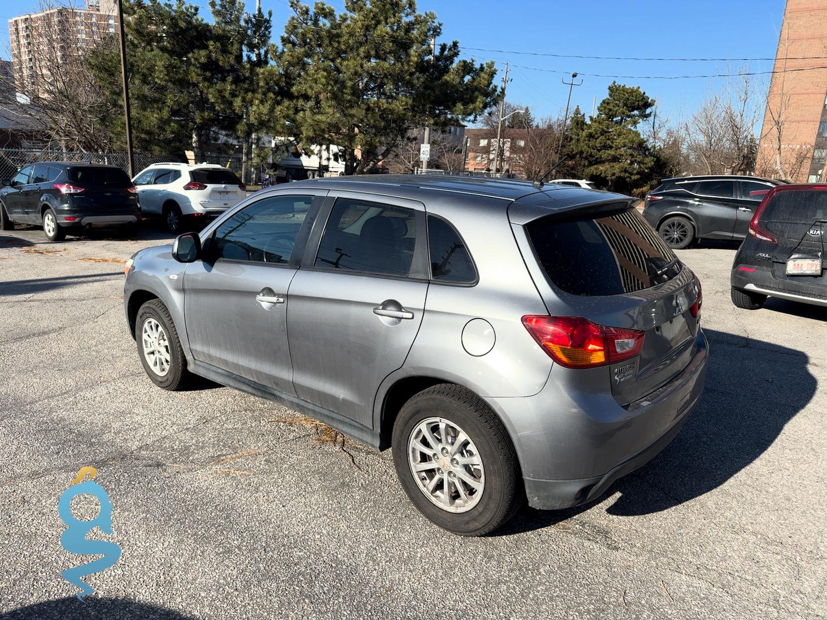 Mitsubishi RVR 2.0 SE (Canada) MEDIUM