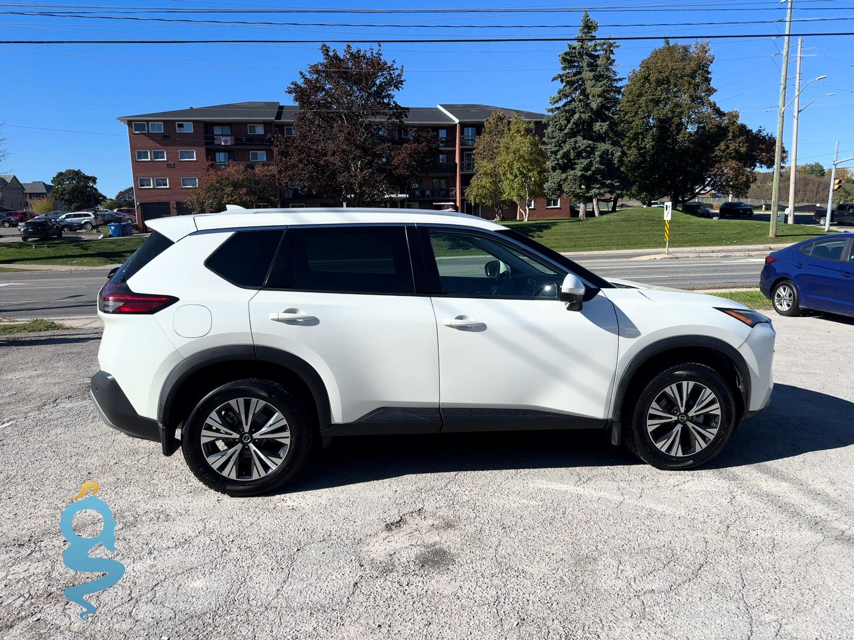 Nissan Rogue 2.5 Grade SV Rogue III (T33)