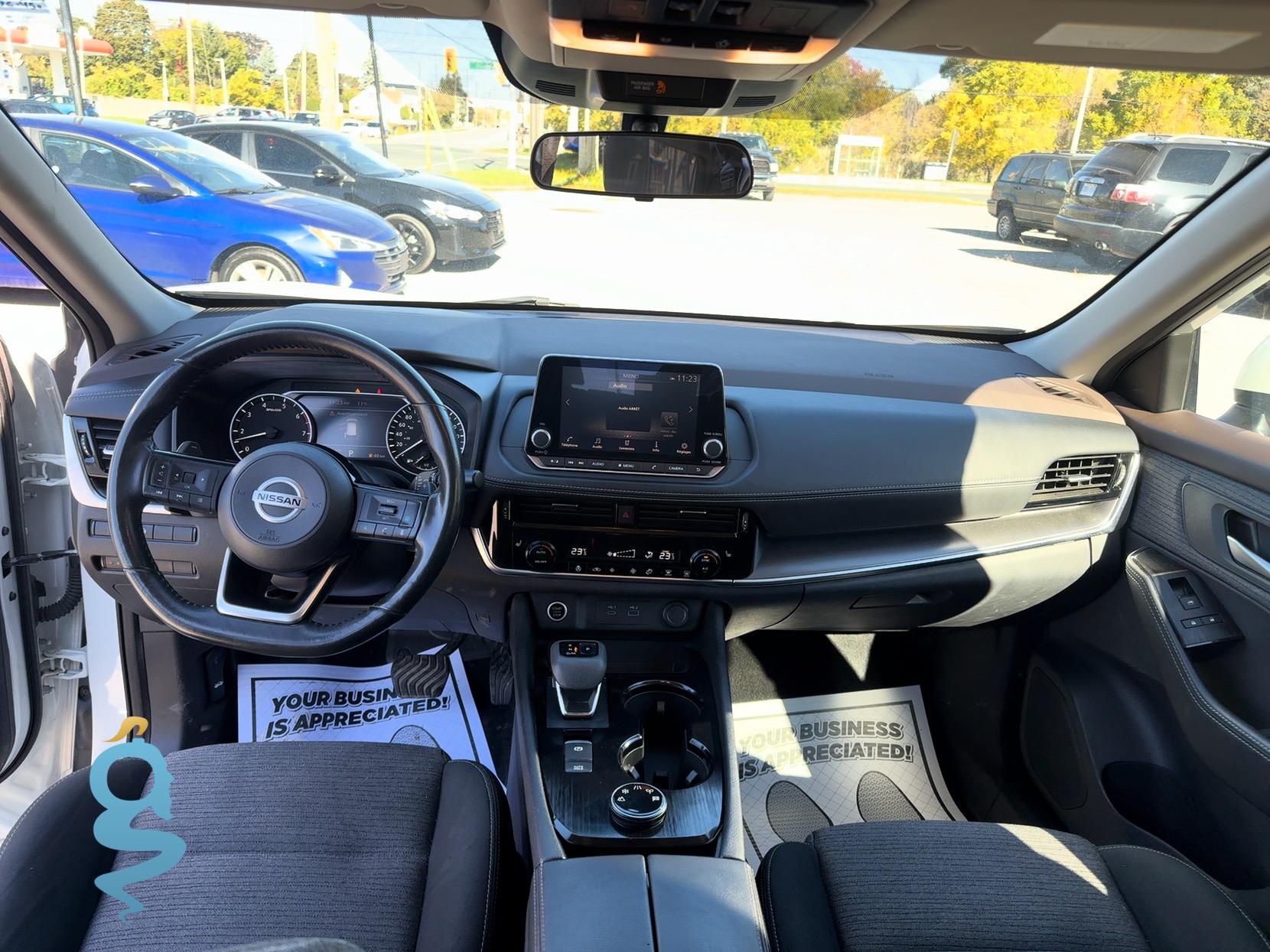 Nissan Rogue 2.5 Grade SV Rogue III (T33)