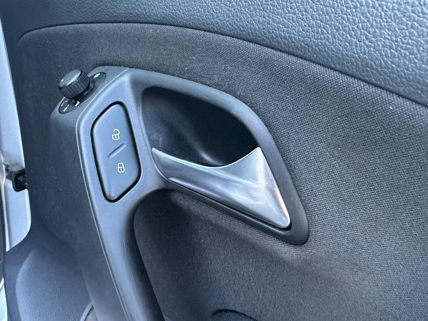 VOLKSWAGEN POLO 1.4 MATCH HATCHBACK 5DR PETROL DSG EURO 5 85 PS 6,350 148.66... image 48