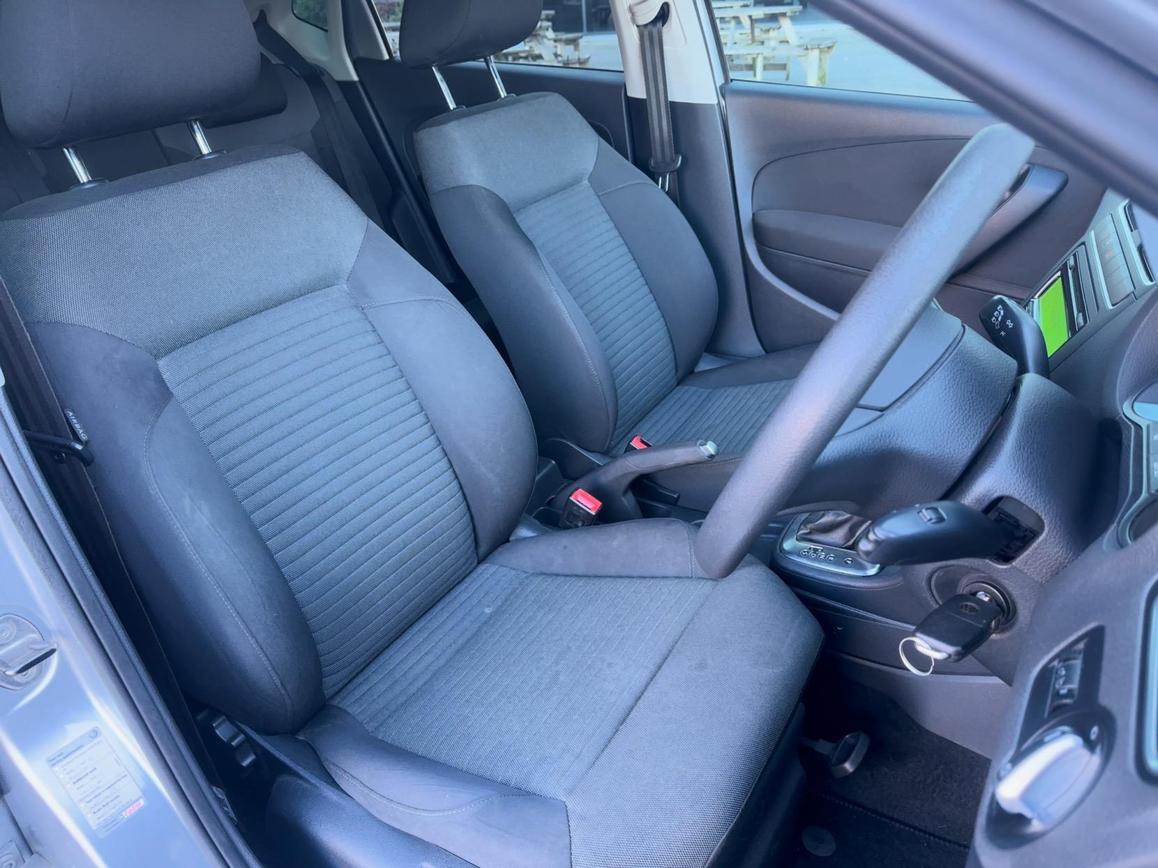 VOLKSWAGEN POLO 1.4 MATCH HATCHBACK 5DR PETROL DSG EURO 5 85 PS 6,350 148.66... image 70