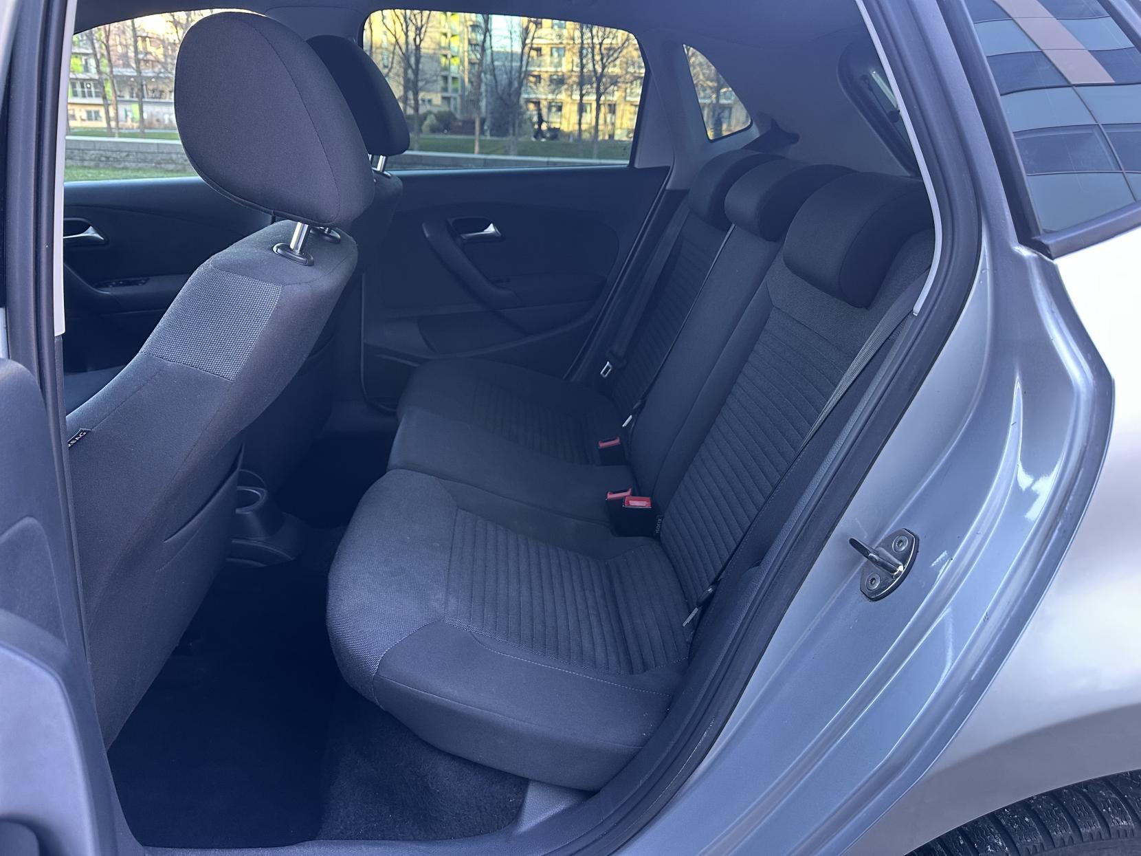 VOLKSWAGEN POLO 1.4 MATCH HATCHBACK 5DR PETROL DSG EURO 5 85 PS 6,350 148.66... image 21