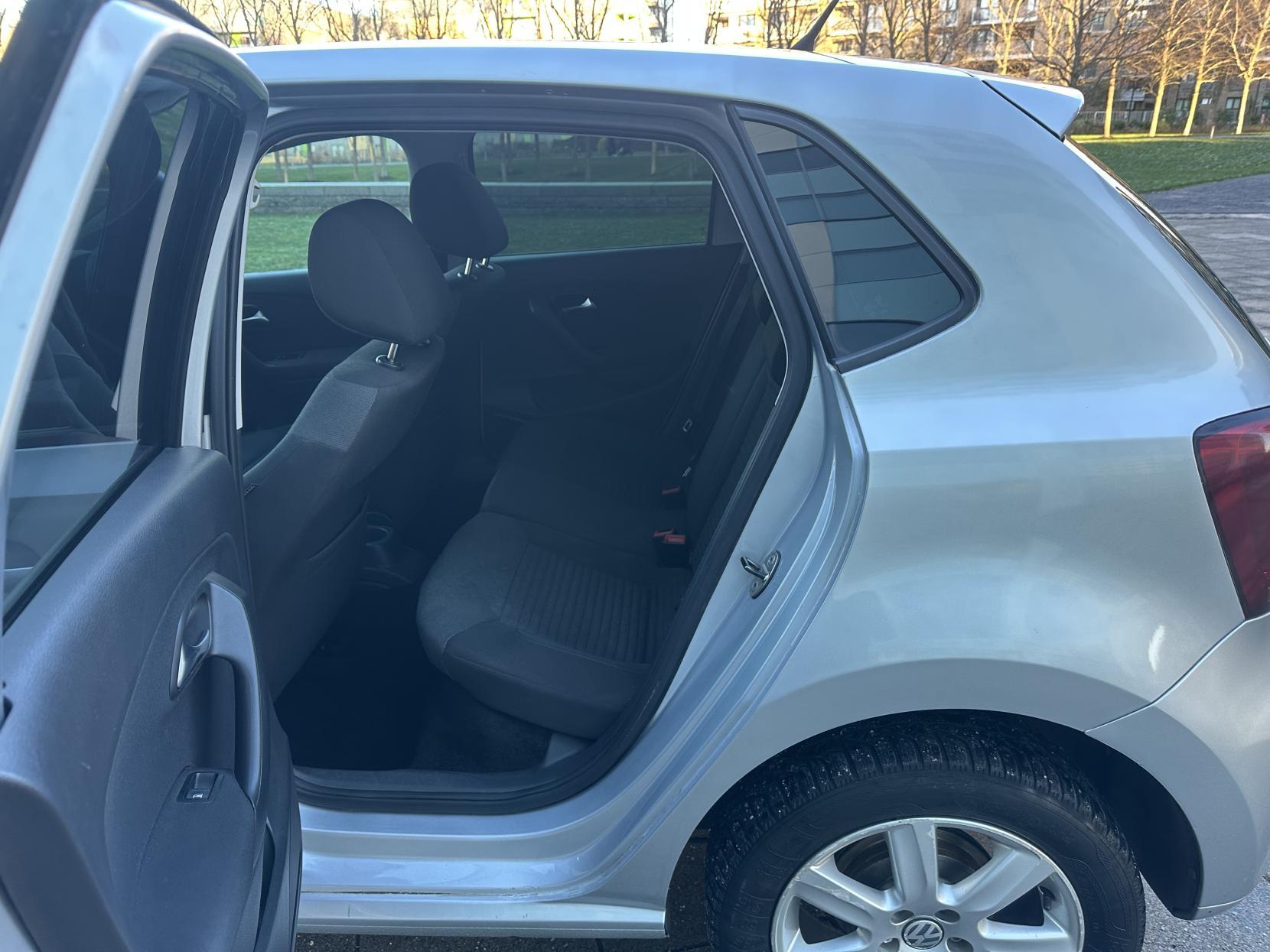 VOLKSWAGEN POLO 1.4 MATCH HATCHBACK 5DR PETROL DSG EURO 5 85 PS 6,350 148.66... image 19