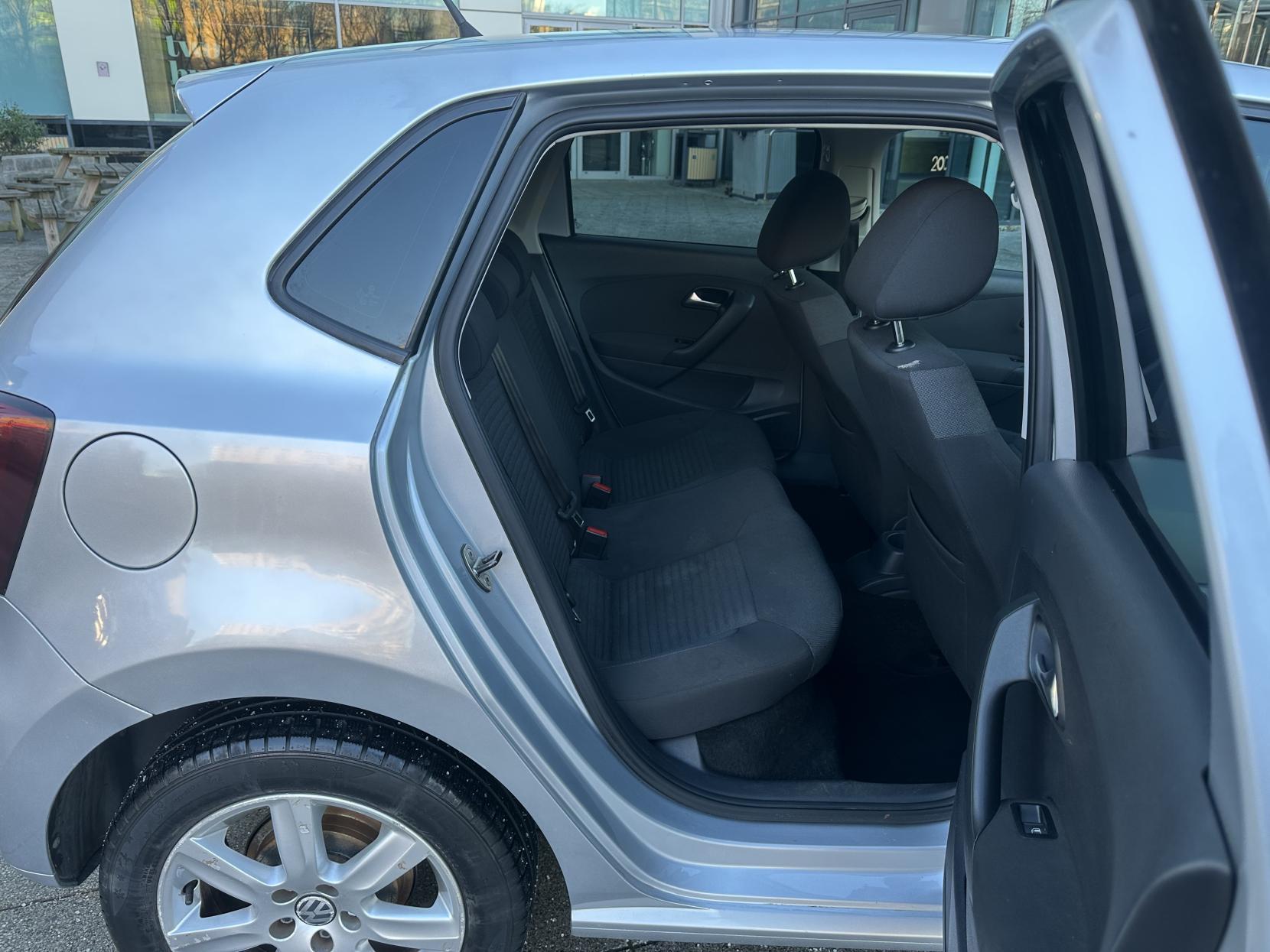 VOLKSWAGEN POLO 1.4 MATCH HATCHBACK 5DR PETROL DSG EURO 5 85 PS 6,350 148.66... image 28