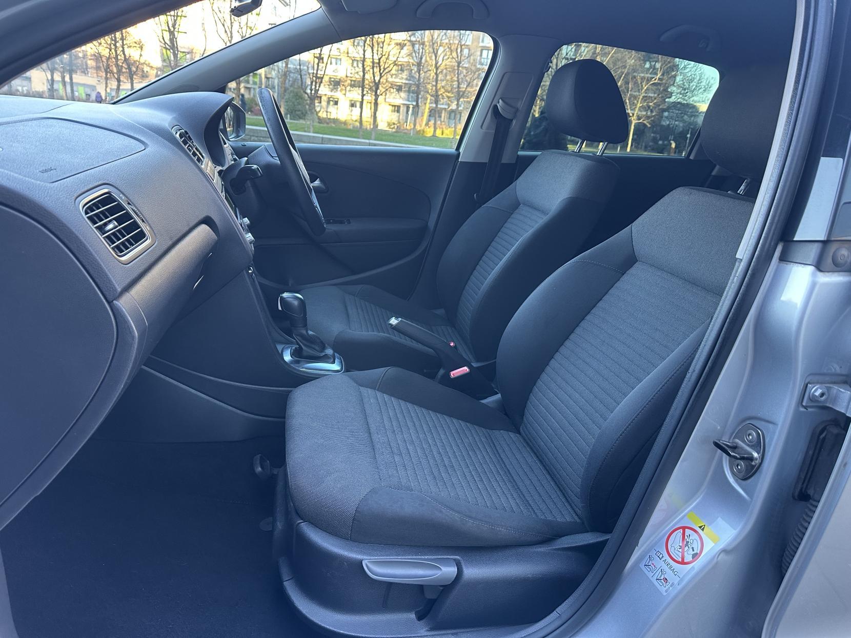 VOLKSWAGEN POLO 1.4 MATCH HATCHBACK 5DR PETROL DSG EURO 5 85 PS 6,350 148.66... image 15