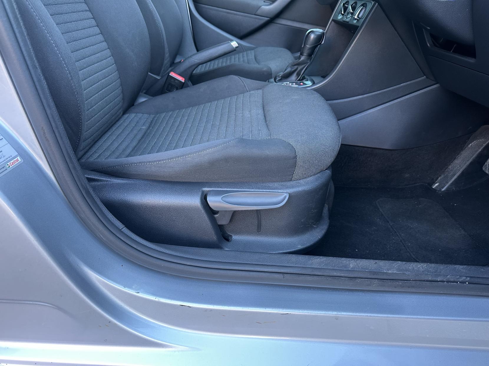 VOLKSWAGEN POLO 1.4 MATCH HATCHBACK 5DR PETROL DSG EURO 5 85 PS 6,350 148.66... image 35