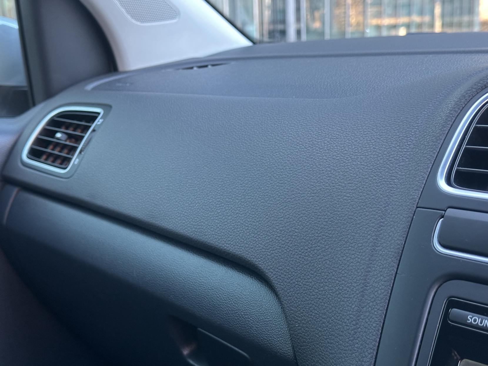 VOLKSWAGEN POLO 1.4 MATCH HATCHBACK 5DR PETROL DSG EURO 5 85 PS 6,350 148.66... image 64