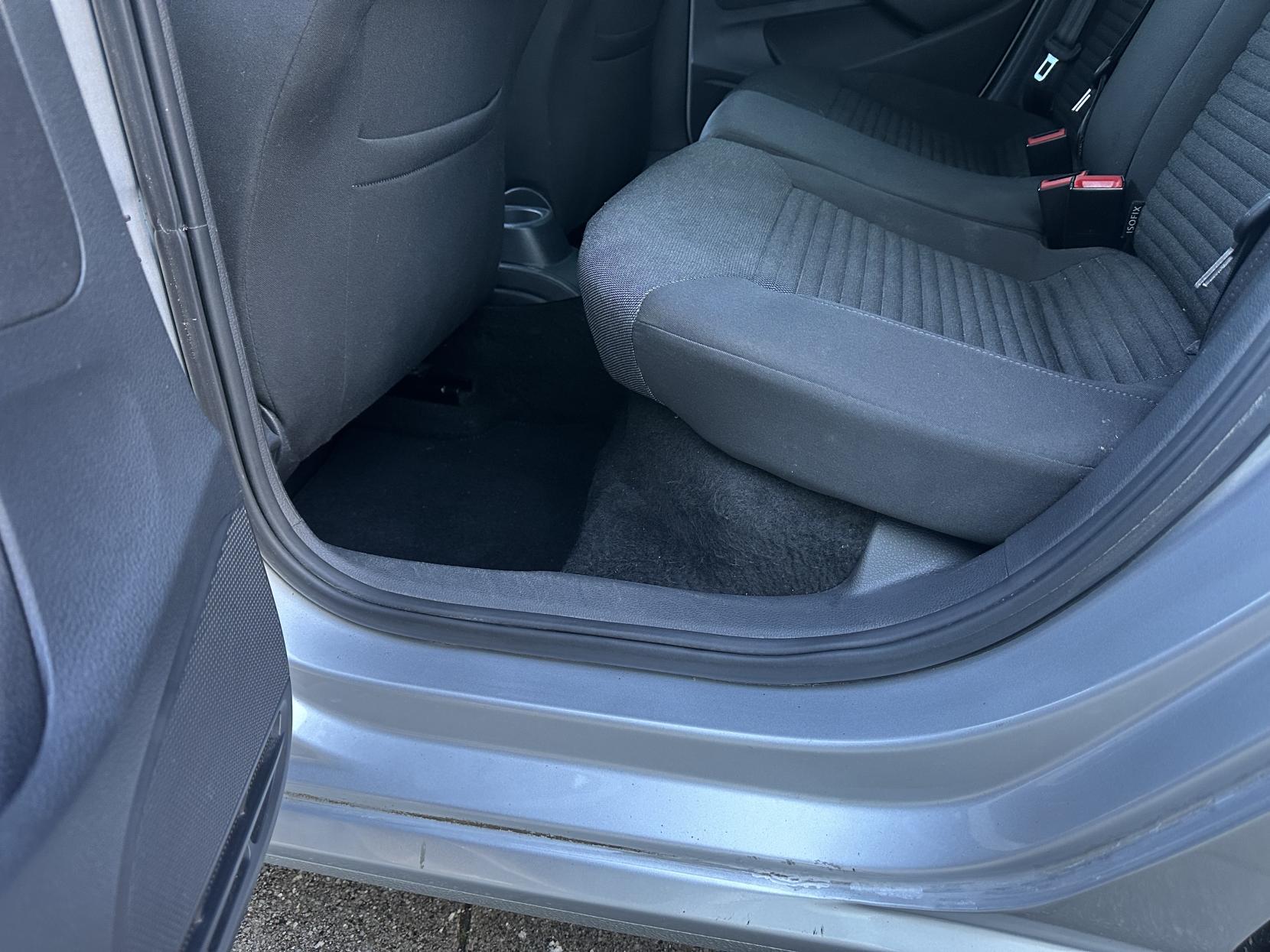 VOLKSWAGEN POLO 1.4 MATCH HATCHBACK 5DR PETROL DSG EURO 5 85 PS 6,350 148.66... image 20