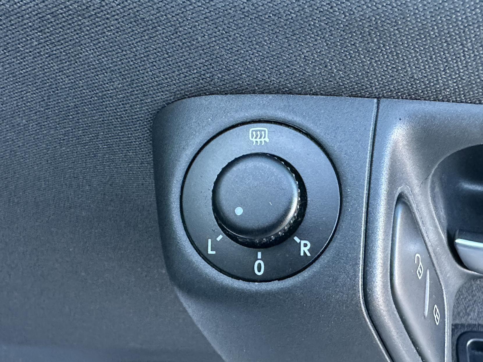 VOLKSWAGEN POLO 1.4 MATCH HATCHBACK 5DR PETROL DSG EURO 5 85 PS 6,350 148.66... image 46