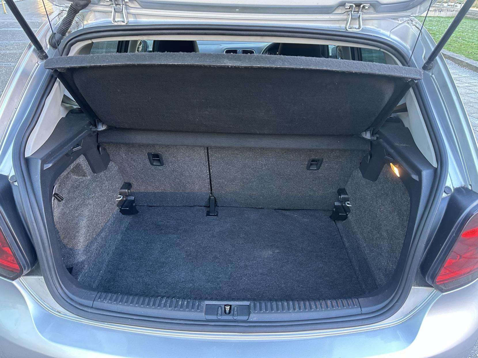 VOLKSWAGEN POLO 1.4 MATCH HATCHBACK 5DR PETROL DSG EURO 5 85 PS 6,350 148.66... image 23