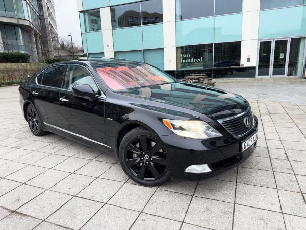 Lexus LS 5.0 600h V8 L RSR Saloon 4dr Petrol Hybrid CVT 4WD Euro 5 (s/s) (445 ps)