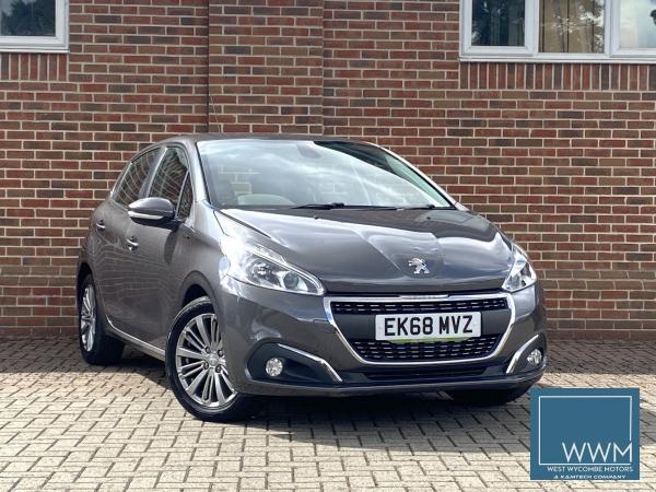 Peugeot 208 1.2 PureTech Signature Hatchback 5dr Petrol Manual Euro 6 (s/s) (82 ps)