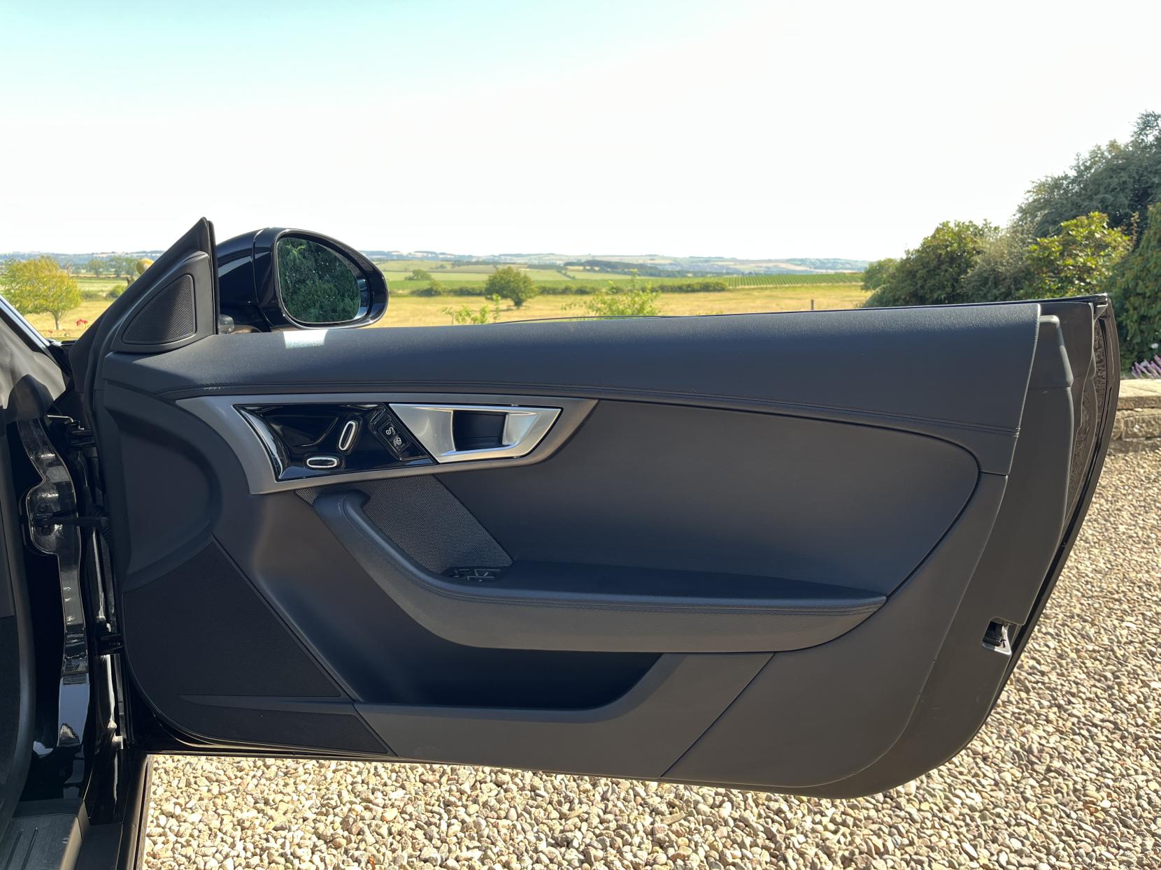 Jaguar F-Type 3.0 V6 Convertible 2dr Petrol Auto Euro 5 (s/s) (340 ps)