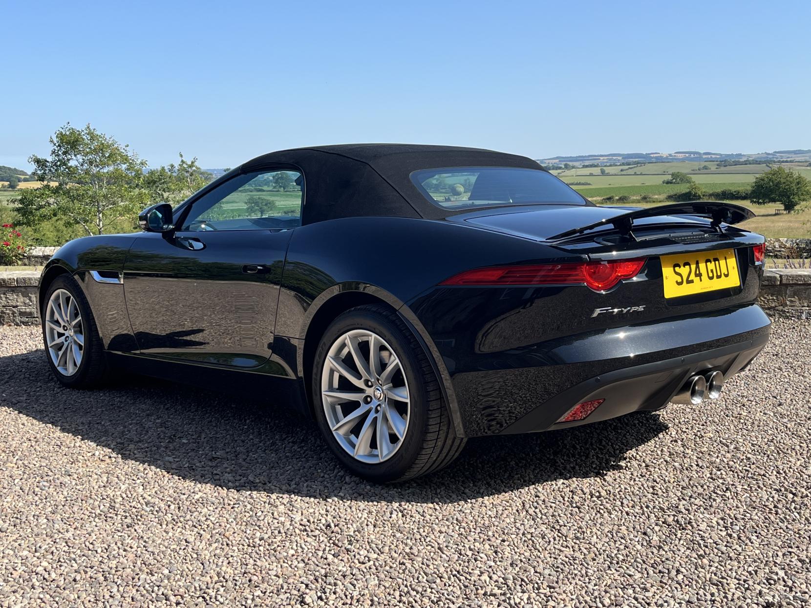 Jaguar F-Type 3.0 V6 Convertible 2dr Petrol Auto Euro 5 (s/s) (340 ps)