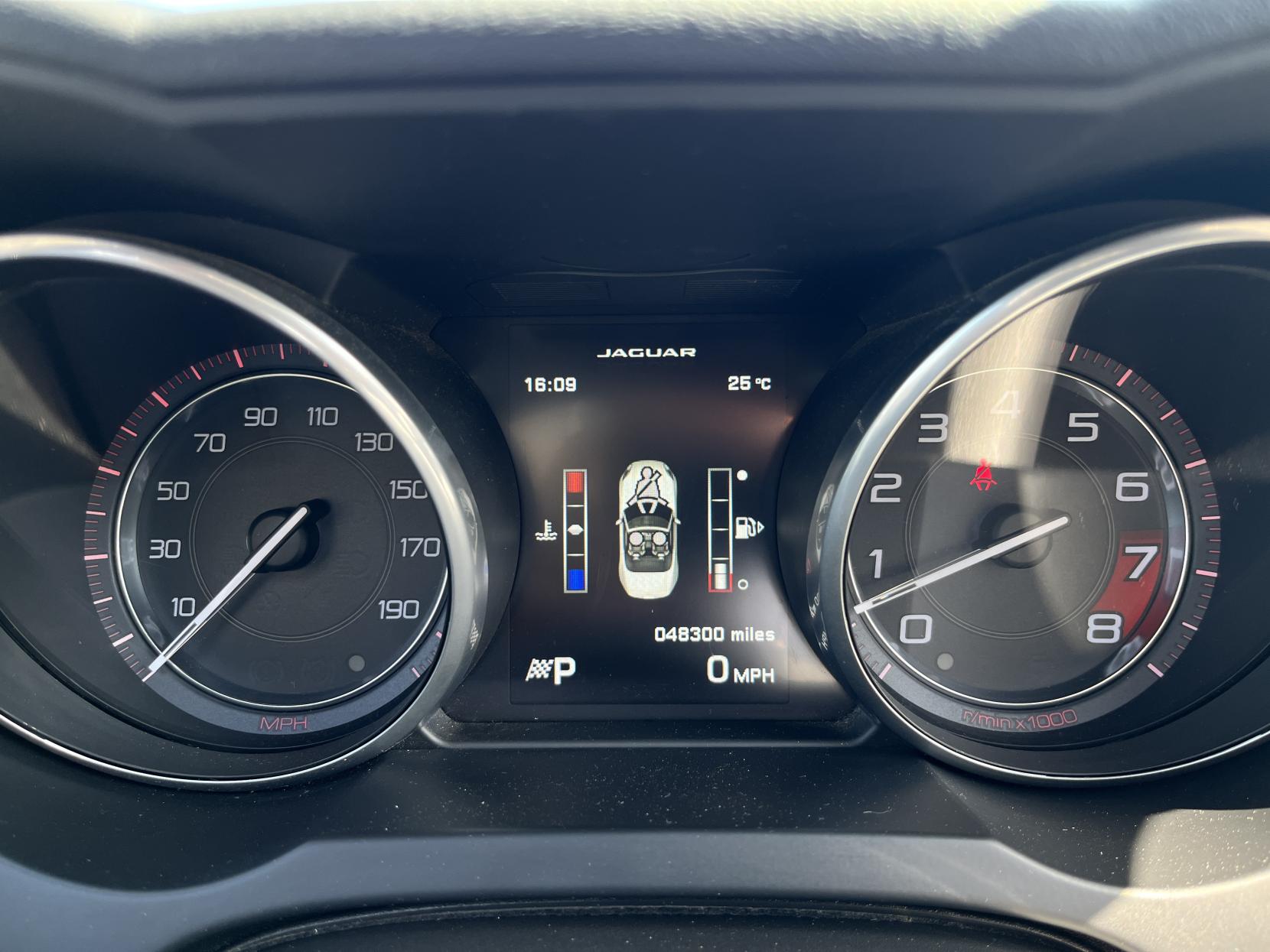 Jaguar F-Type 3.0 V6 Convertible 2dr Petrol Auto Euro 5 (s/s) (340 ps)