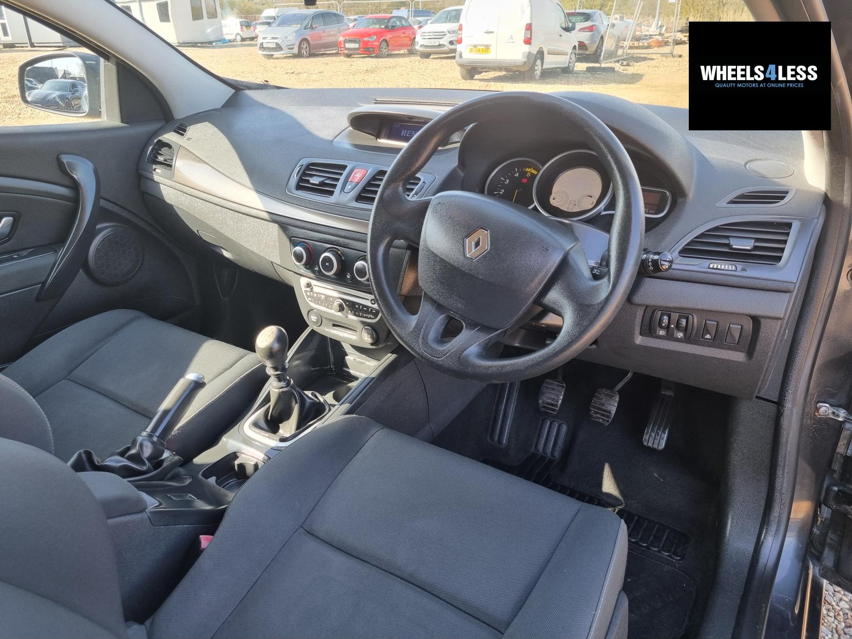 Renault Megane 1.9 dCi I-Music Coupe 3dr Diesel Manual Euro 5 (130 ps)