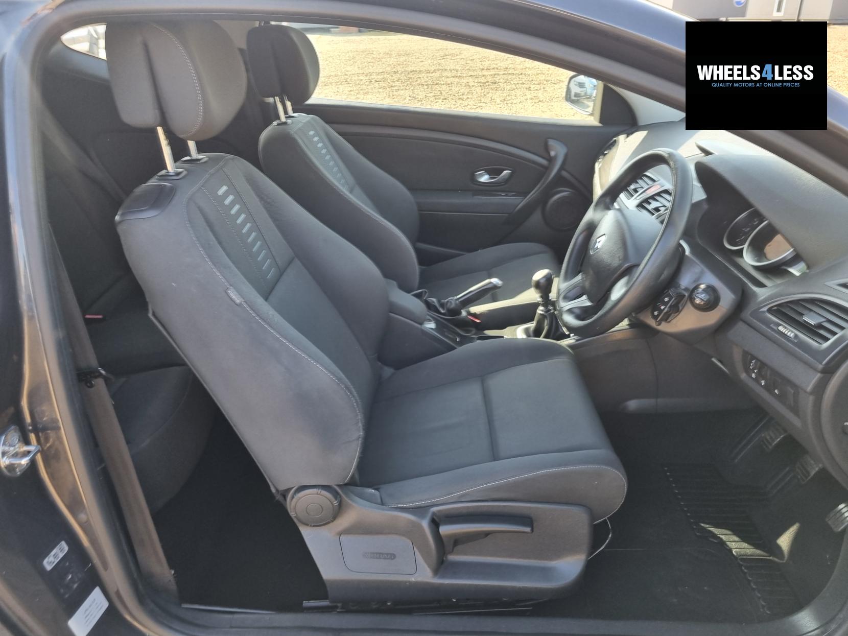 Renault Megane 1.9 dCi I-Music Coupe 3dr Diesel Manual Euro 5 (130 ps)