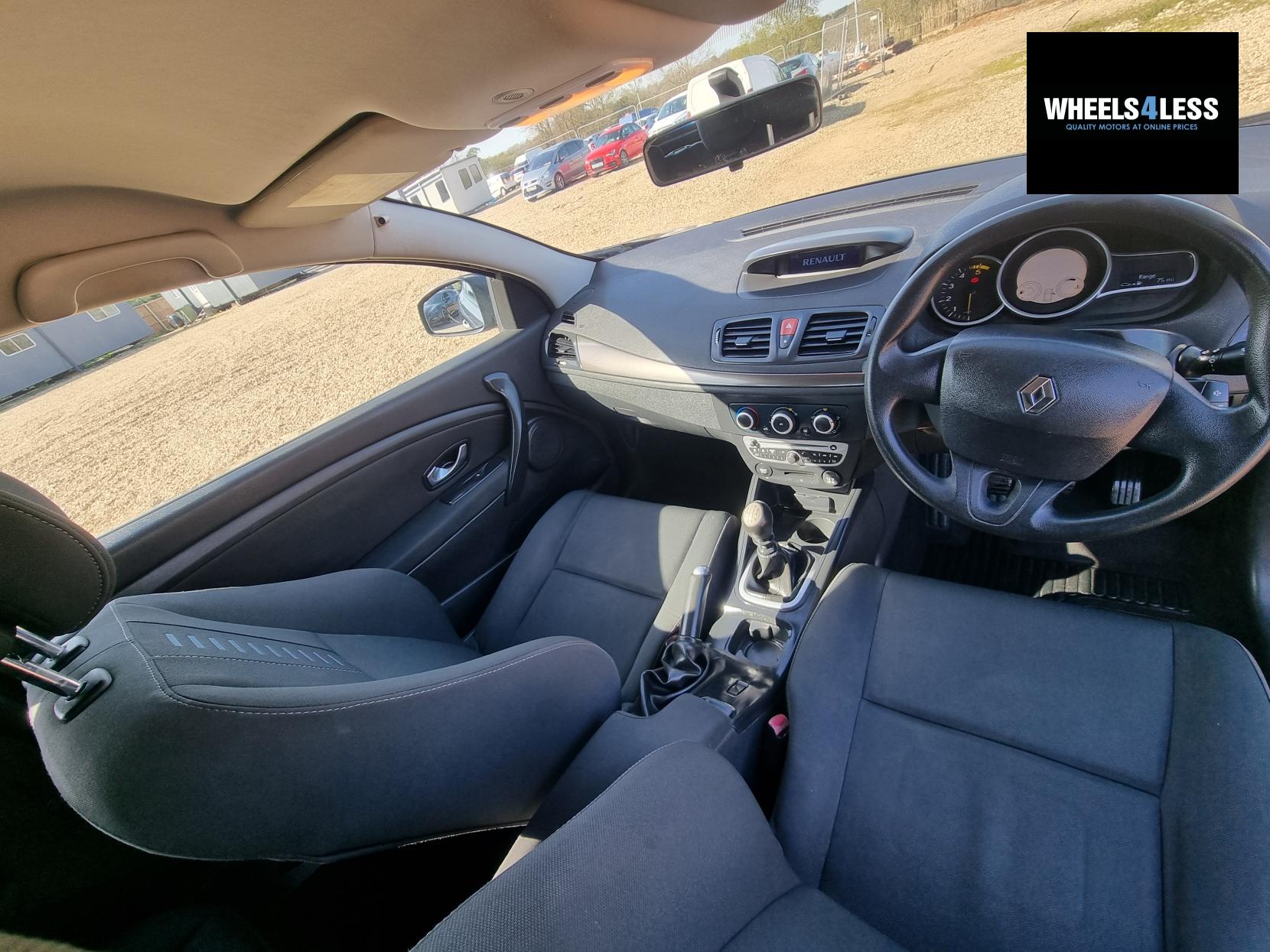 Renault Megane 1.9 dCi I-Music Coupe 3dr Diesel Manual Euro 5 (130 ps)