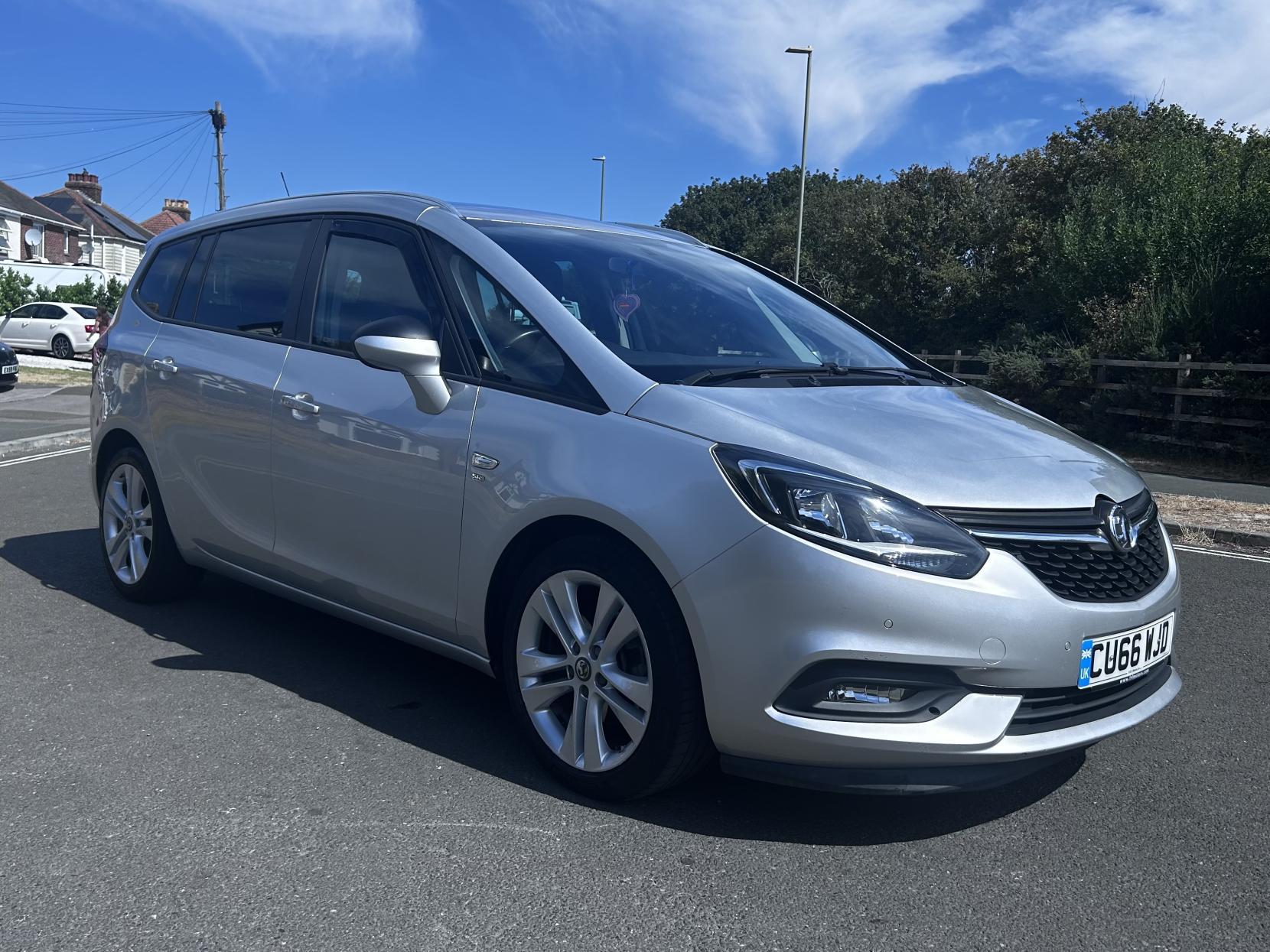 2016 Vauxhall Zafira Tourer 1.4i Turbo SRi MPV 5dr Petrol Manual Euro 6 (140 ps)