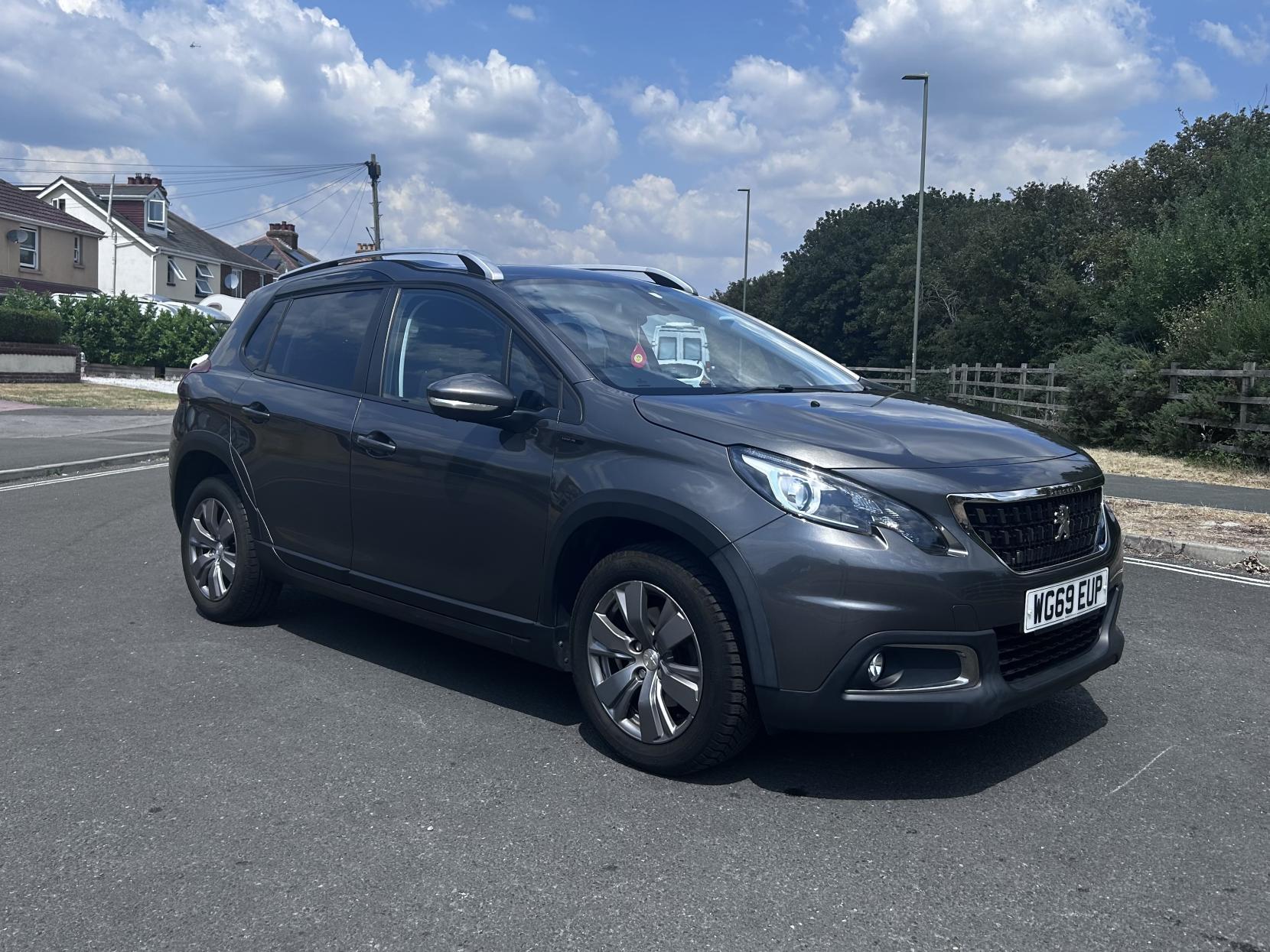 2019 Peugeot 2008 1.2 PureTech Signature SUV 5dr Petrol Manual Euro 6 (s/s) (110 ps)