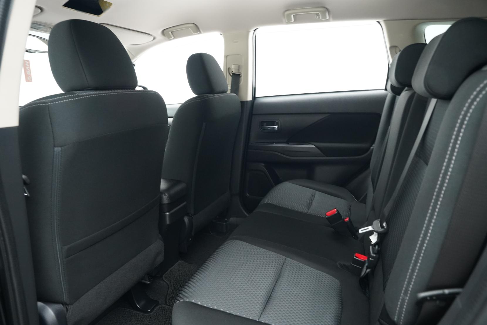 Mitsubishi Outlander 2.4 24G 4WD 7 Seater
