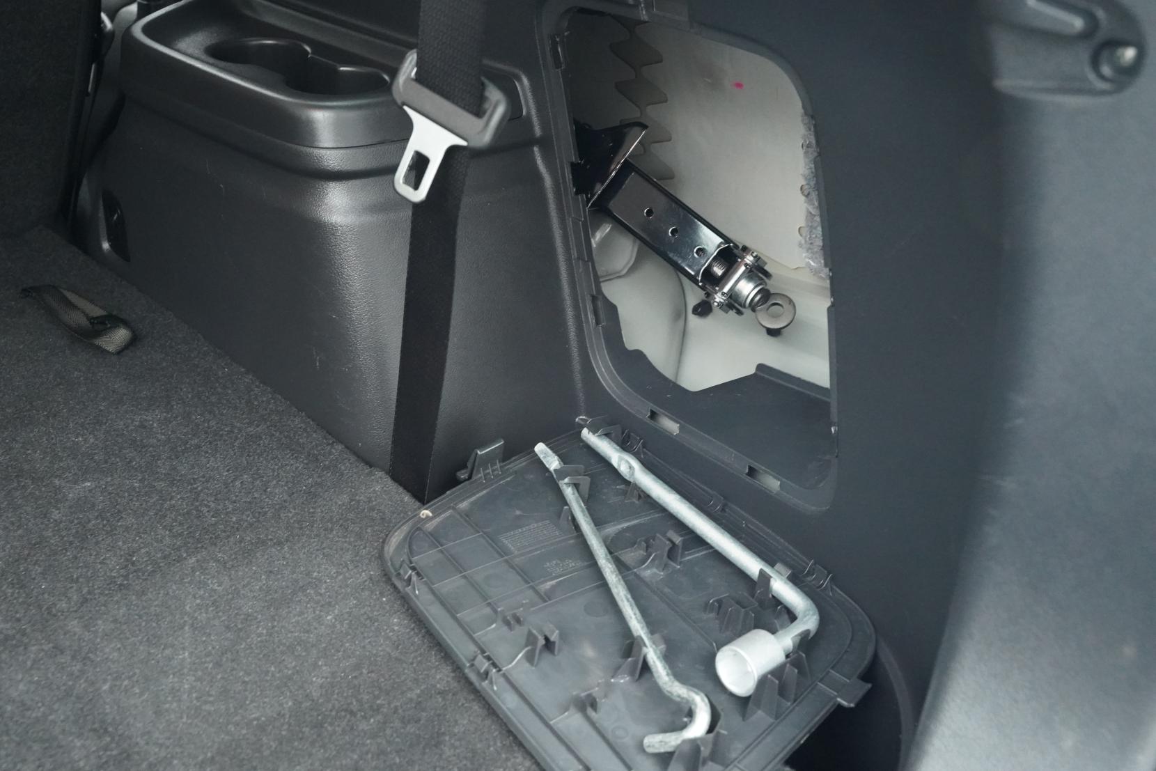 Mitsubishi Outlander 2.4 24G 4WD 7 Seater