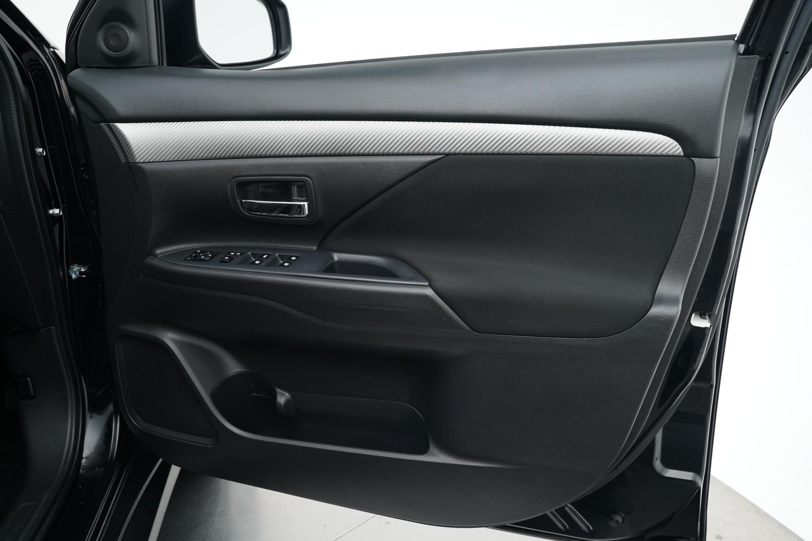 Mitsubishi Outlander 2.4 24G 4WD 7 Seater