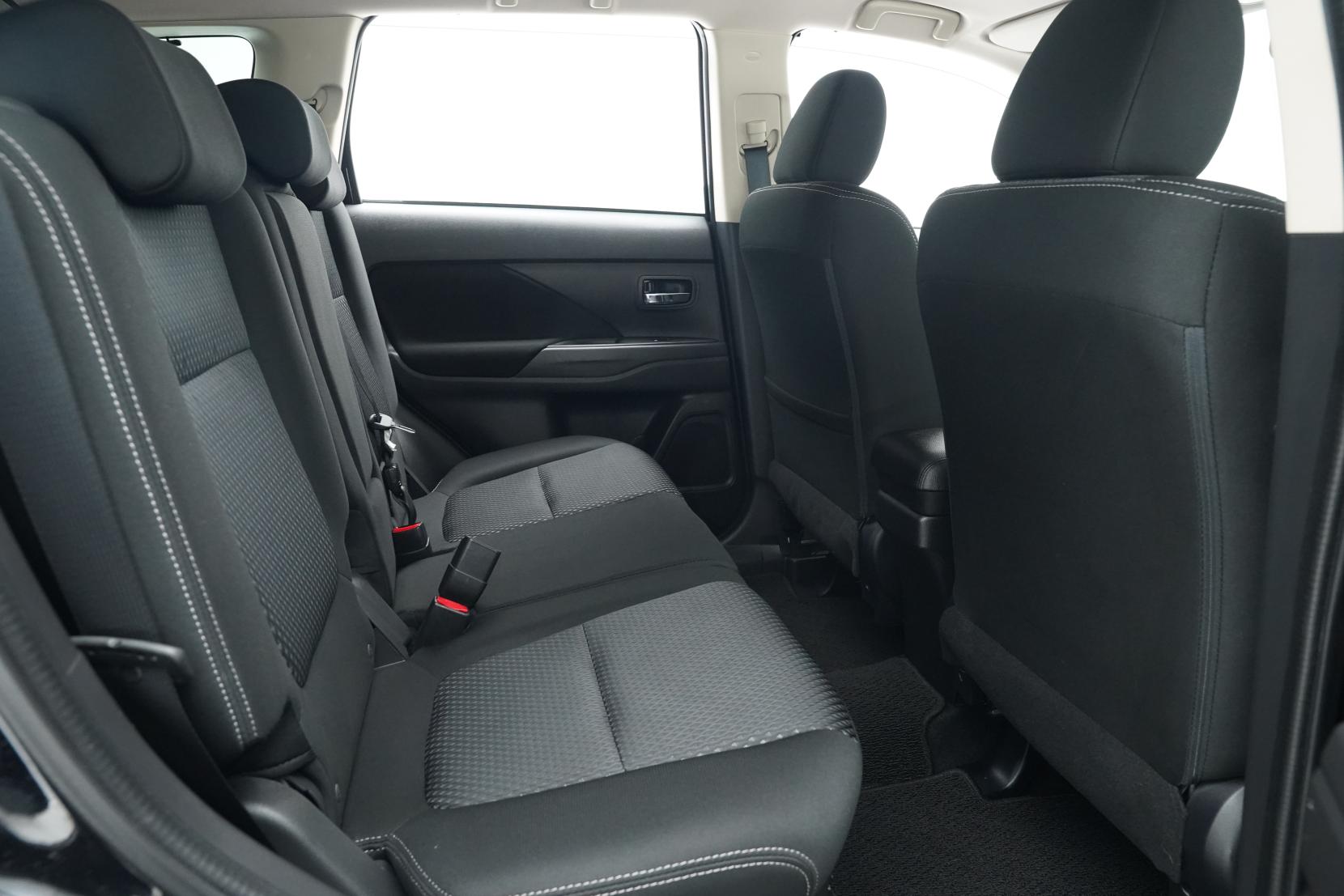 Mitsubishi Outlander 2.4 24G 4WD 7 Seater