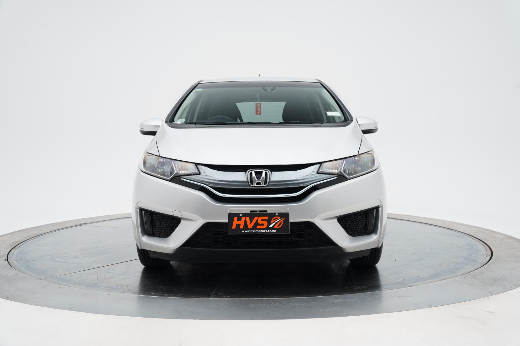 Honda Fit 1.5 HYBRID F PACKAGE