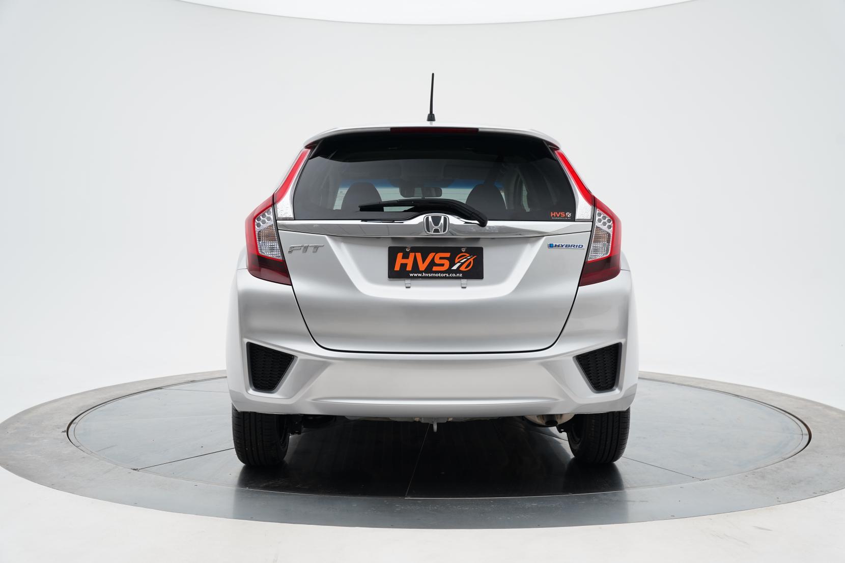 Honda Fit 1.5 HYBRID F PACKAGE