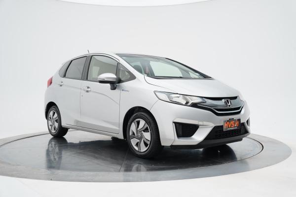 Honda Fit 1.5 HYBRID F PACKAGE