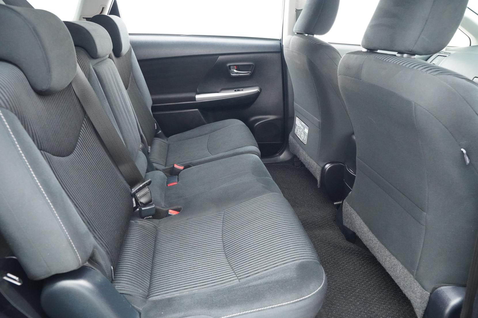 Toyota Prius 1.8 ALPHA S