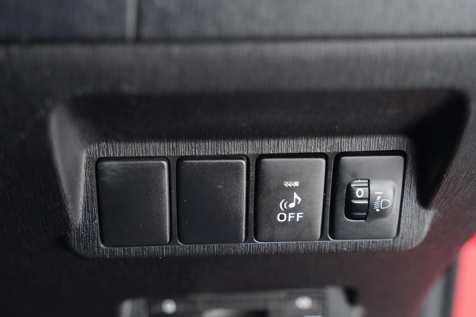 Toyota Prius 1.8 ALPHA S