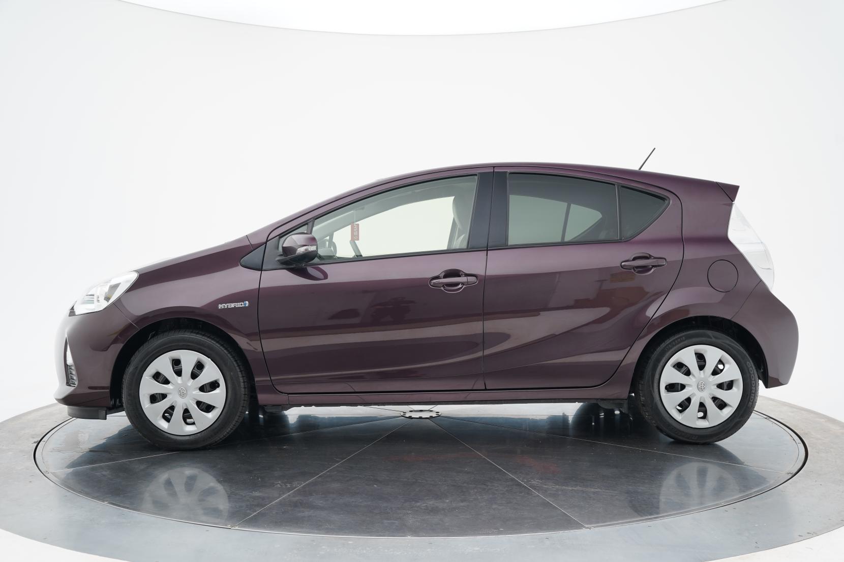 Toyota Aqua 1.5 G Leather