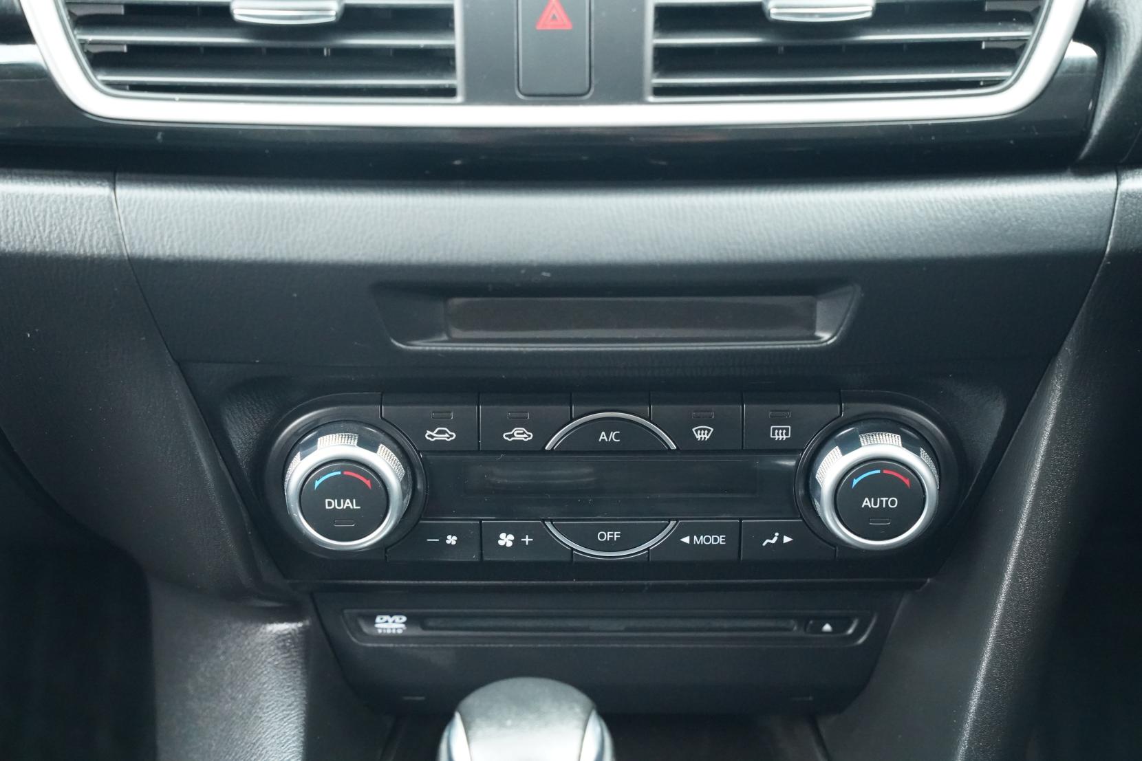 Mazda Axela 2.0 SPORT 20S