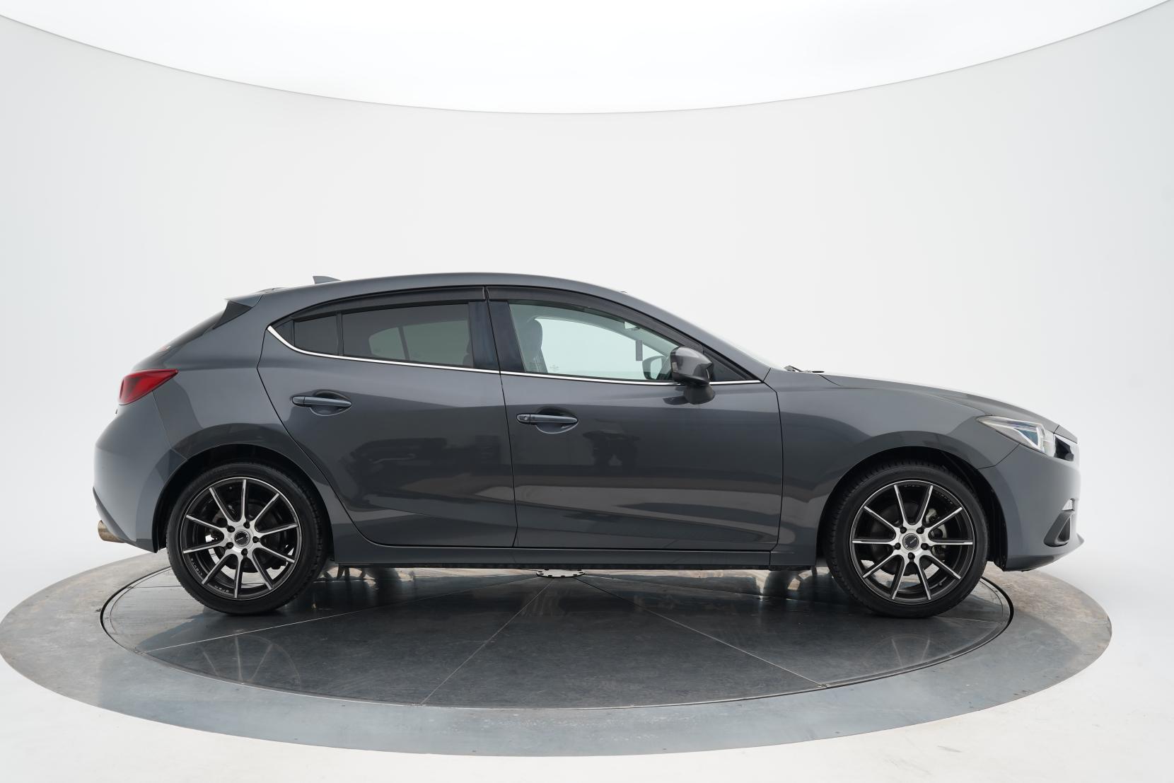 Mazda Axela 2.0 SPORT 20S