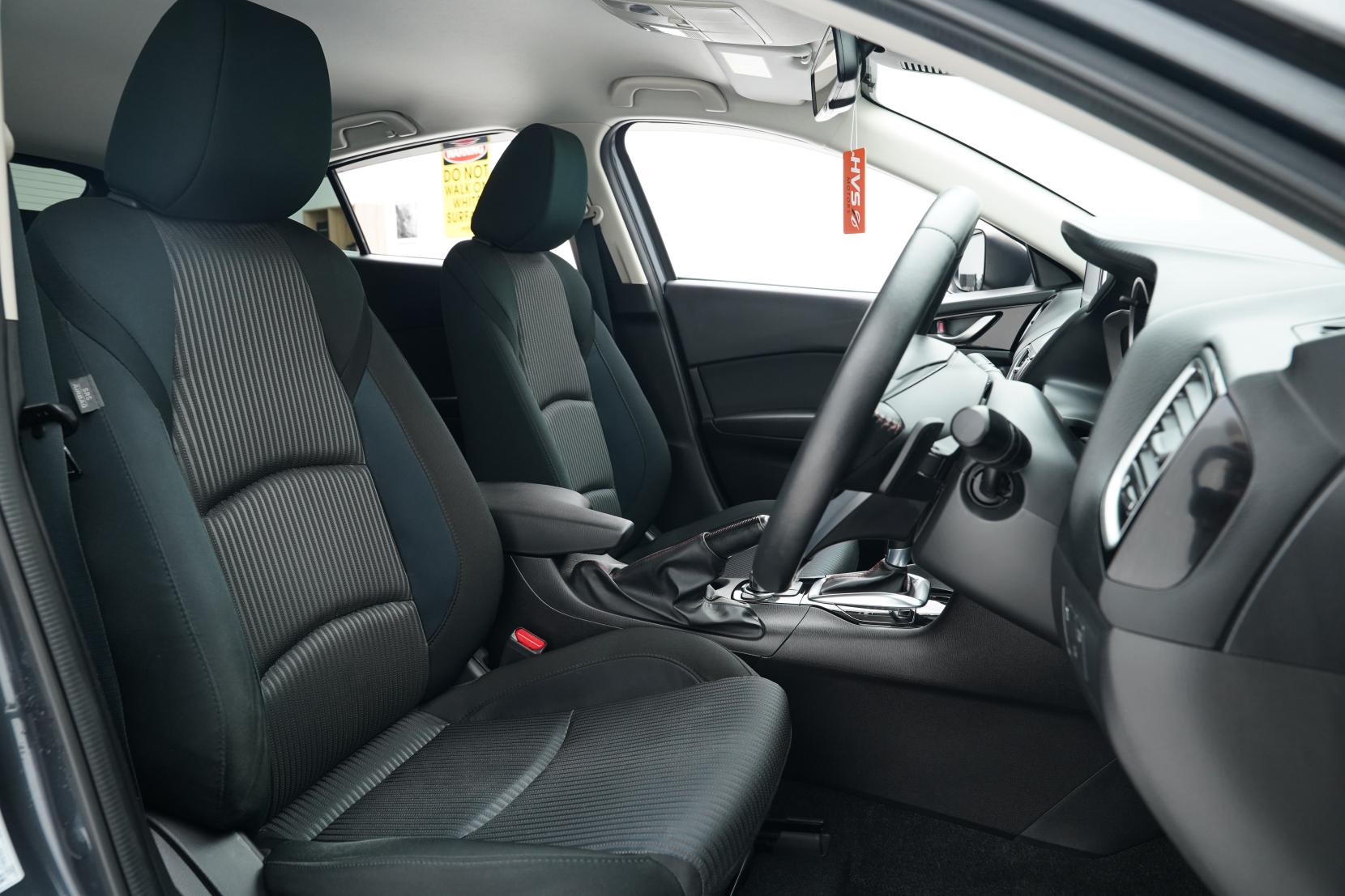Mazda Axela 2.0 SPORT 20S