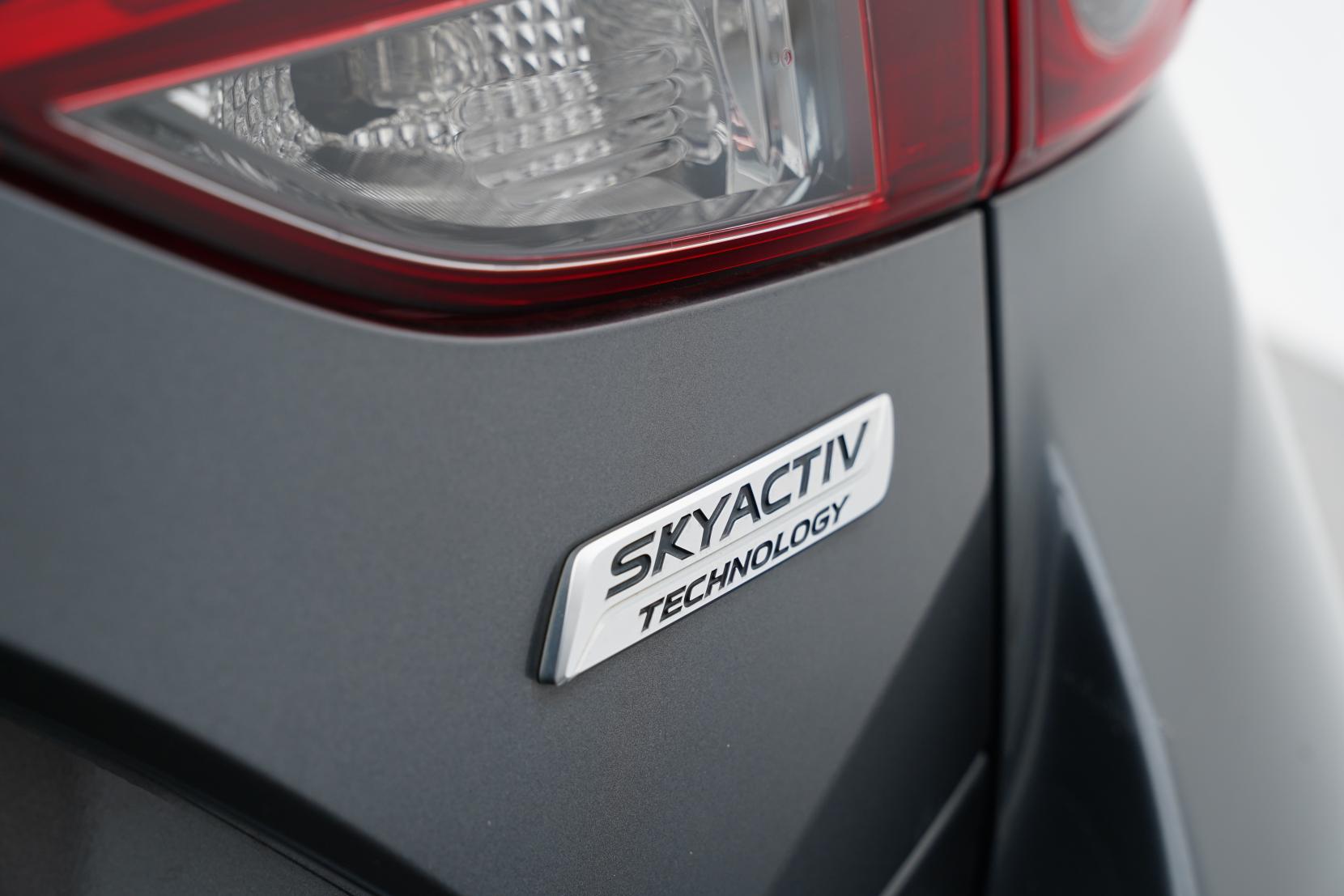Mazda Axela 2.0 SPORT 20S