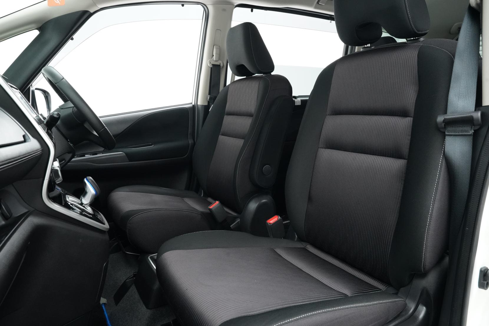 Nissan Serena (1991 – present) 1.2 E-Power Highway Star V