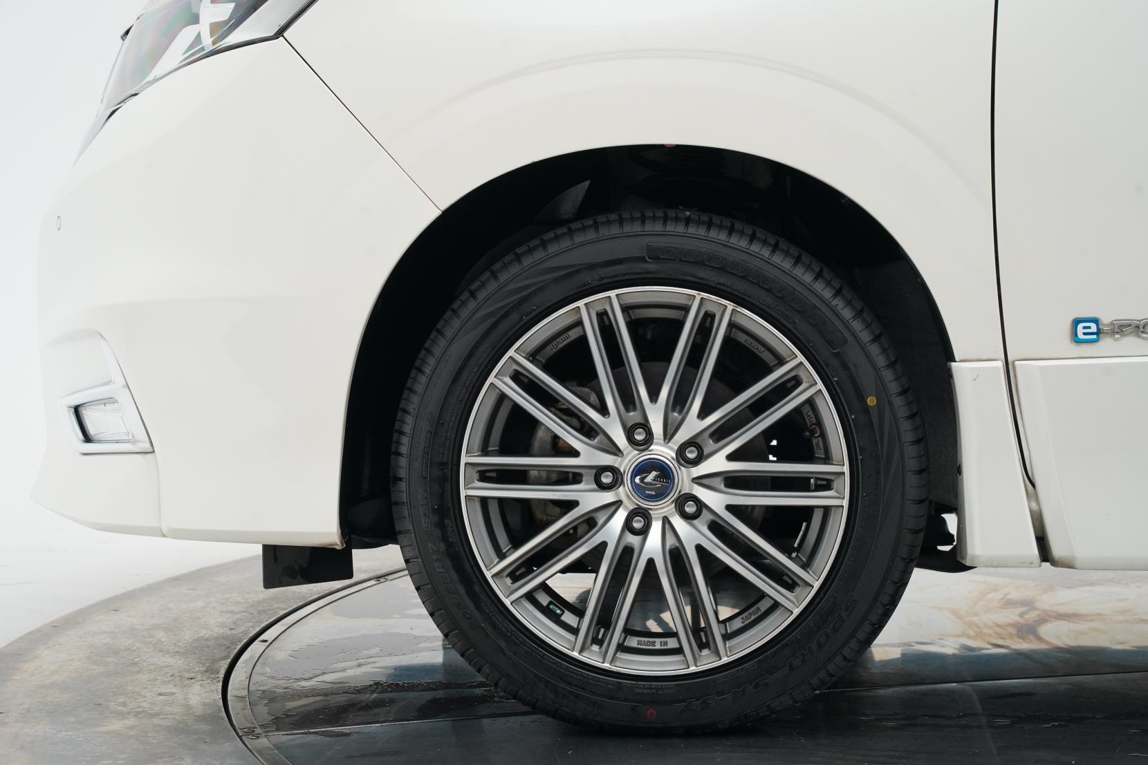 Nissan Serena (1991 – present) 1.2 E-Power Highway Star V