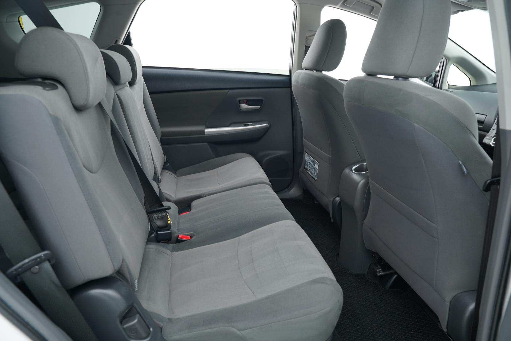 Toyota Prius 1.8 Alpha S 7 Seater