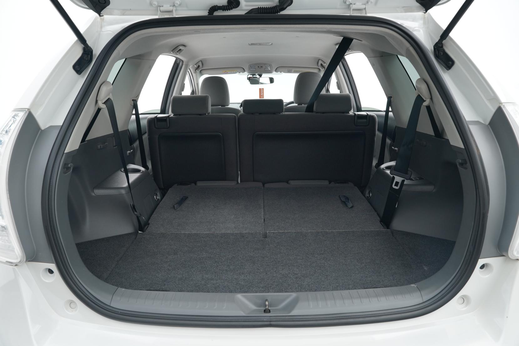 Toyota Prius 1.8 Alpha S 7 Seater