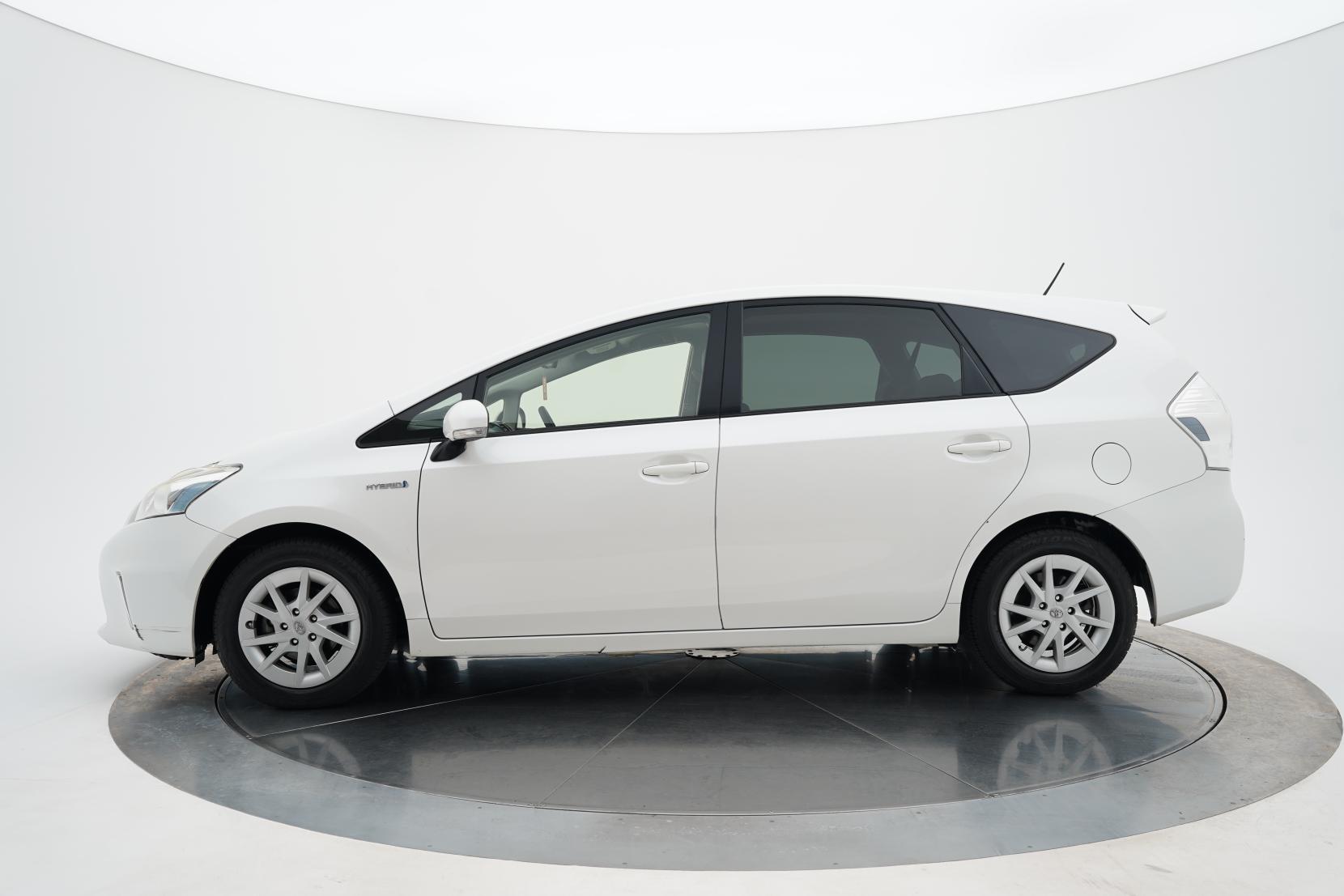 Toyota Prius 1.8 Alpha S 7 Seater