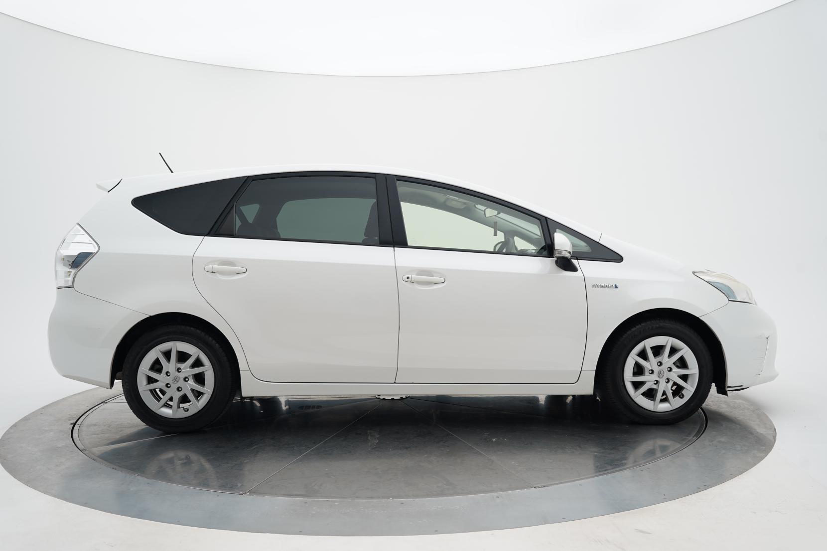Toyota Prius 1.8 Alpha S 7 Seater