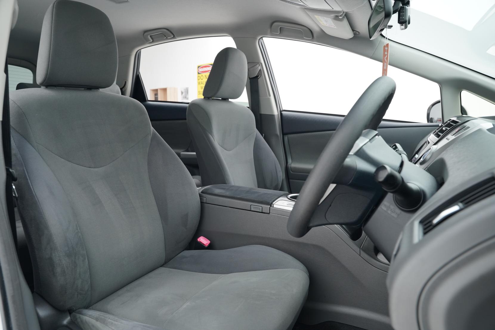 Toyota Prius 1.8 Alpha S 7 Seater