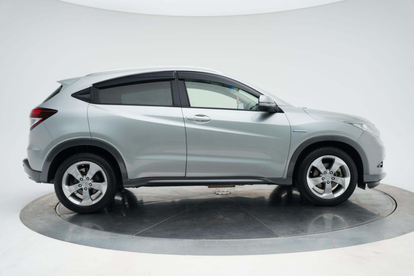 Honda Vezel HYBRID Hybrid X L Package 4WD