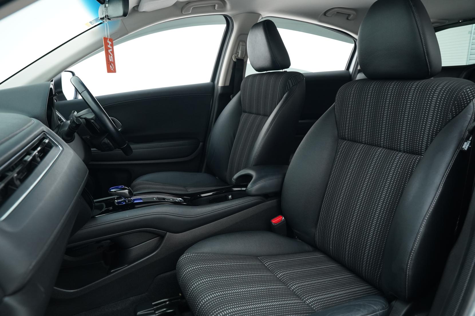 Honda Vezel HYBRID Hybrid X L Package 4WD