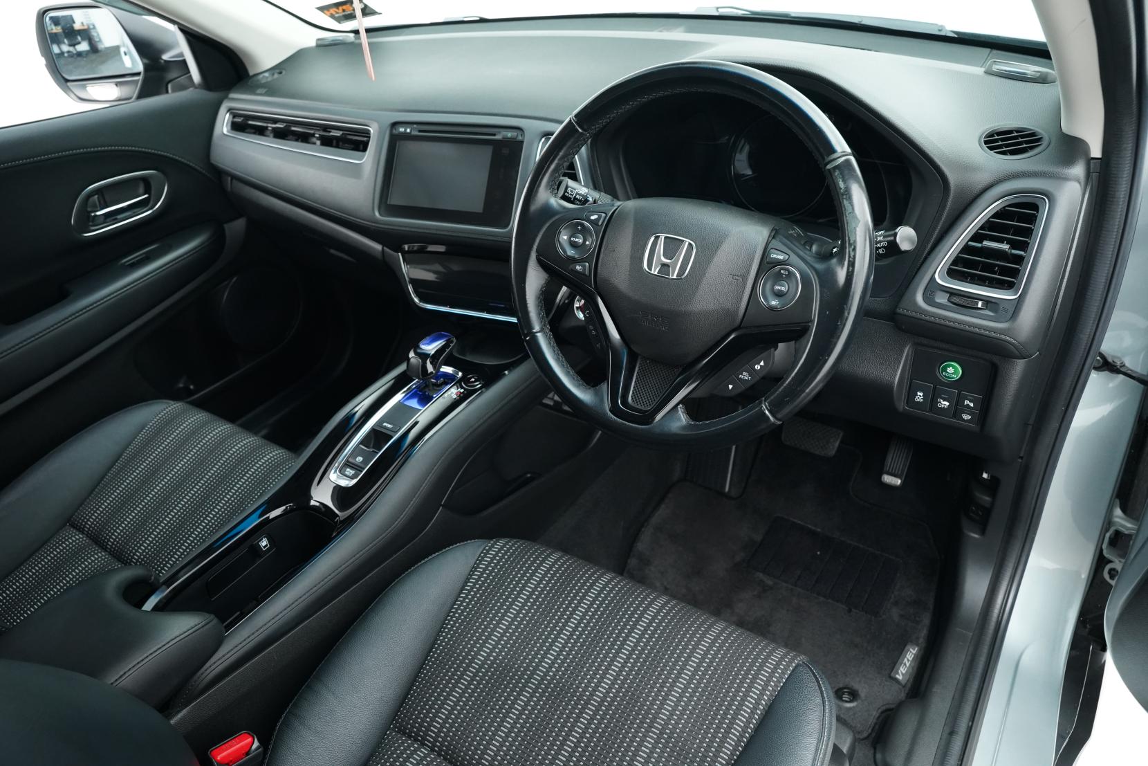Honda Vezel HYBRID Hybrid X L Package 4WD